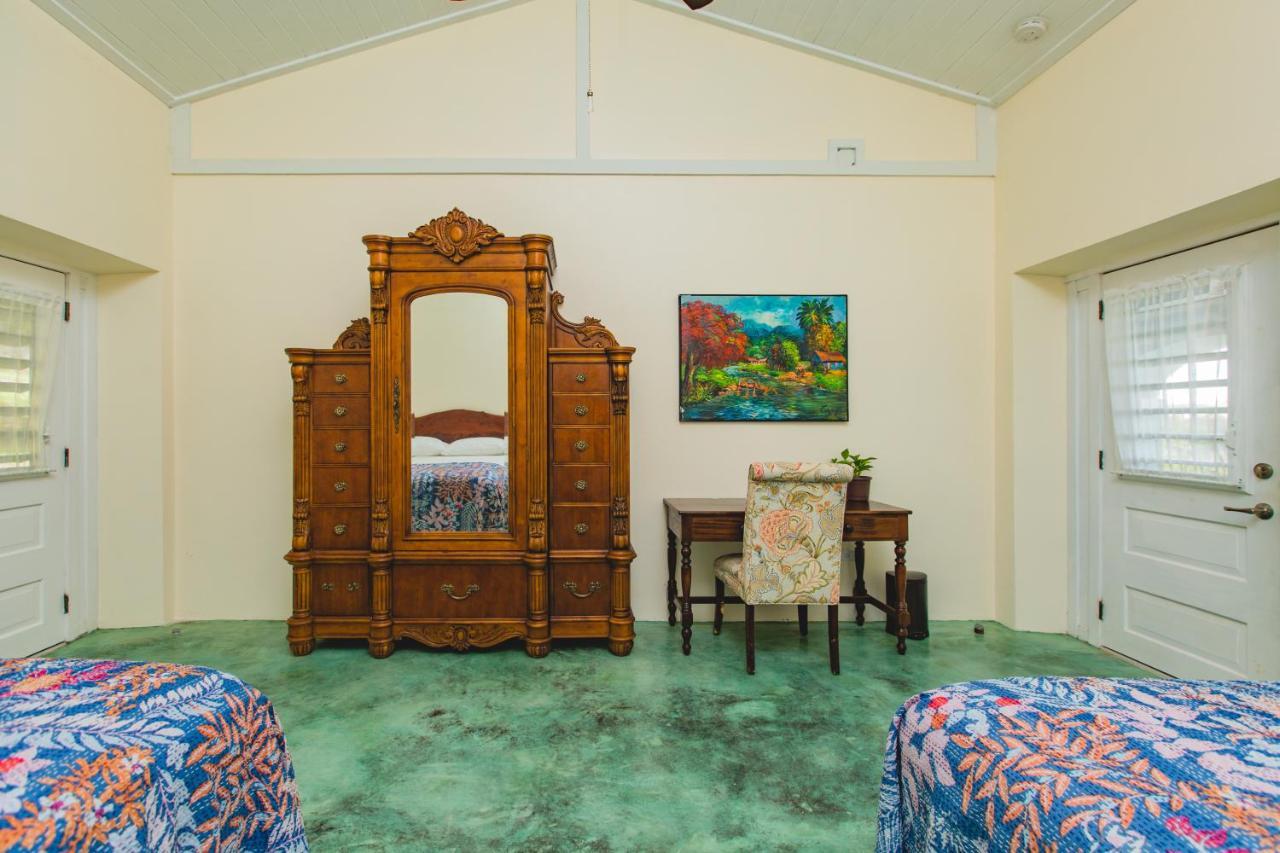 Feather Leaf Inn Frederiksted Εξωτερικό φωτογραφία